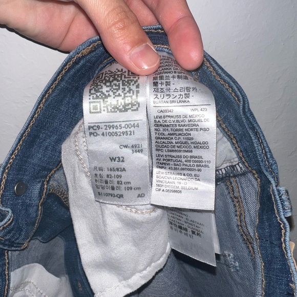 Levi’s Mid-Length Shorts Size 32 - Picture 5 of 6